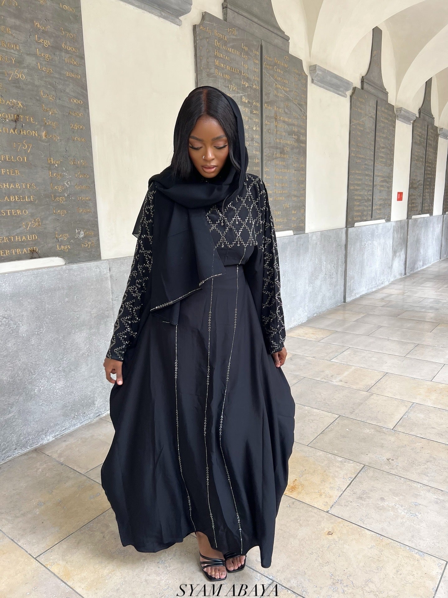Abaya Emna